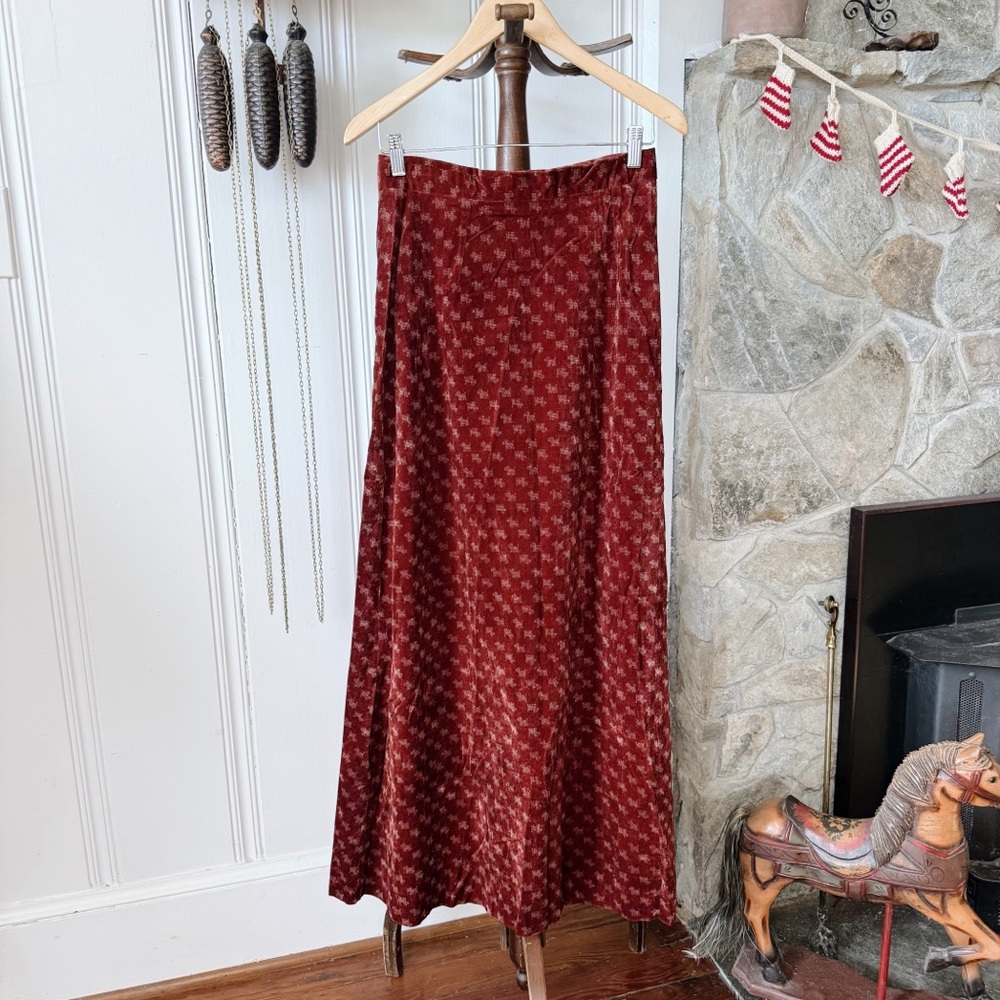 1970s Velvet Scottie Dog Print Aline Red Vintage Maxi Skirt
